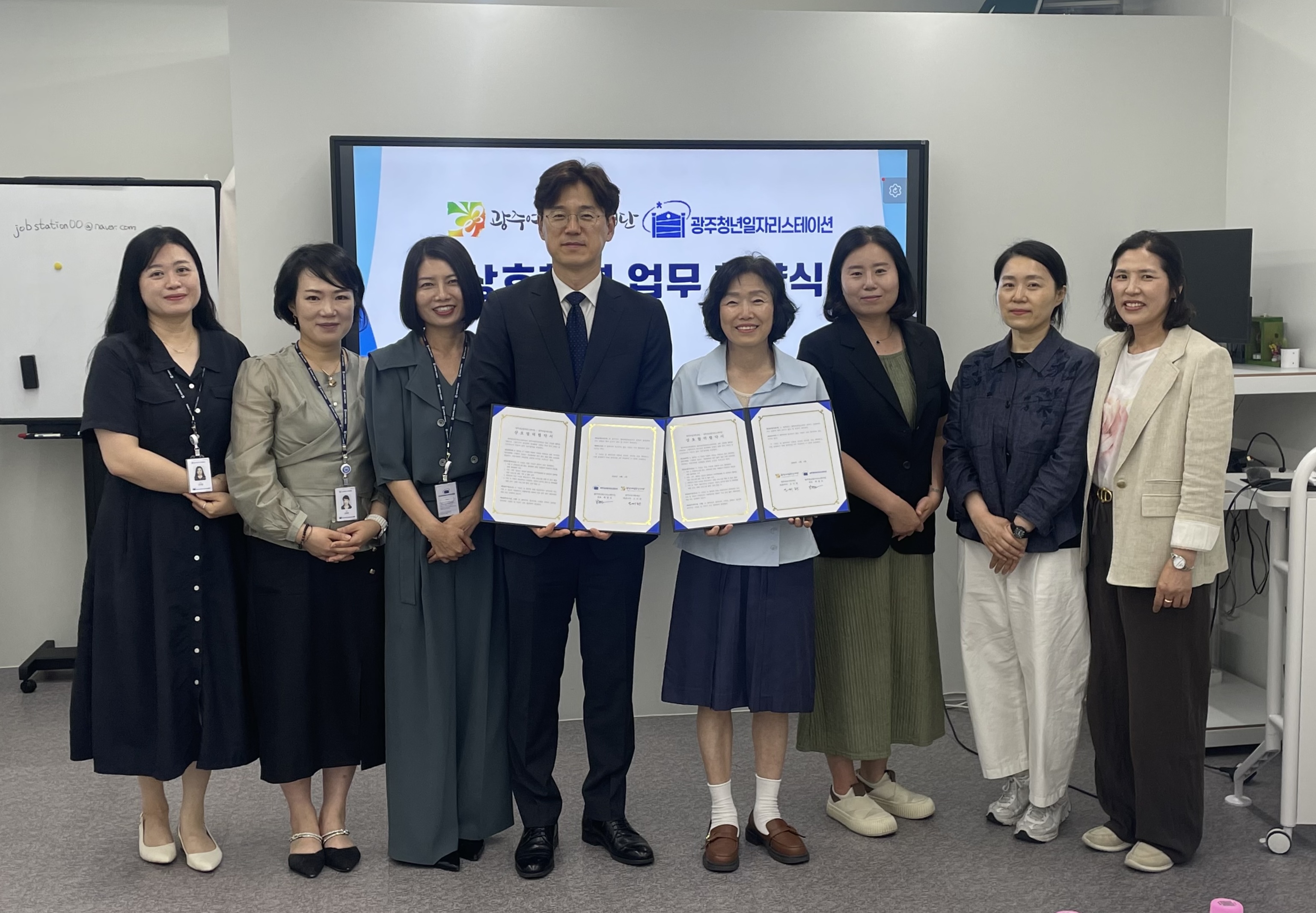 갤러리 이미지
